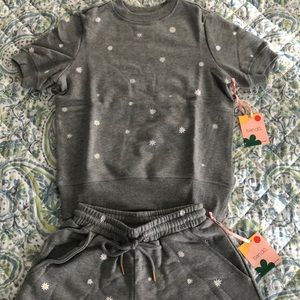 NWT Ban.do daisy short sweat set Grey XS